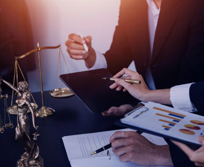 expert en juridique et fiscal à Paris